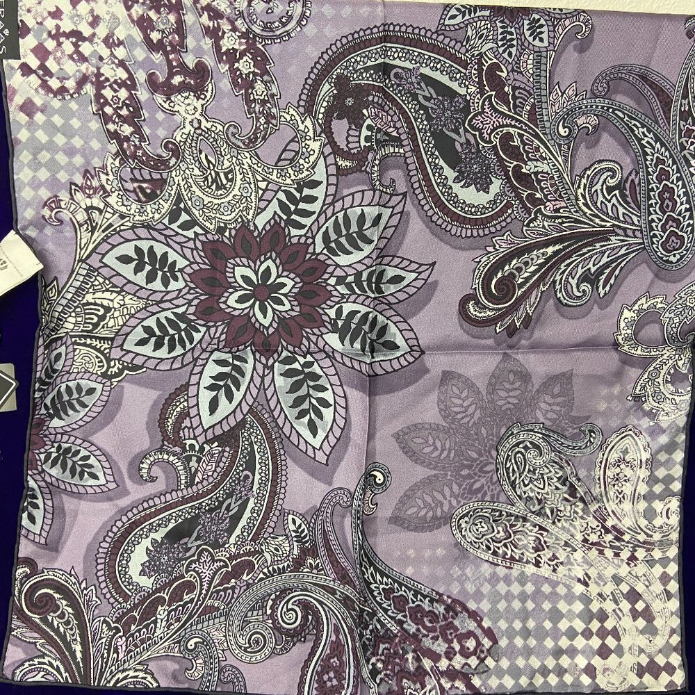 NWT  FRAAS 100%  Silk Pocket Scarf  Square